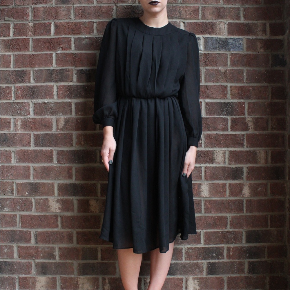 VTG Sheer Pleated Midi Dress